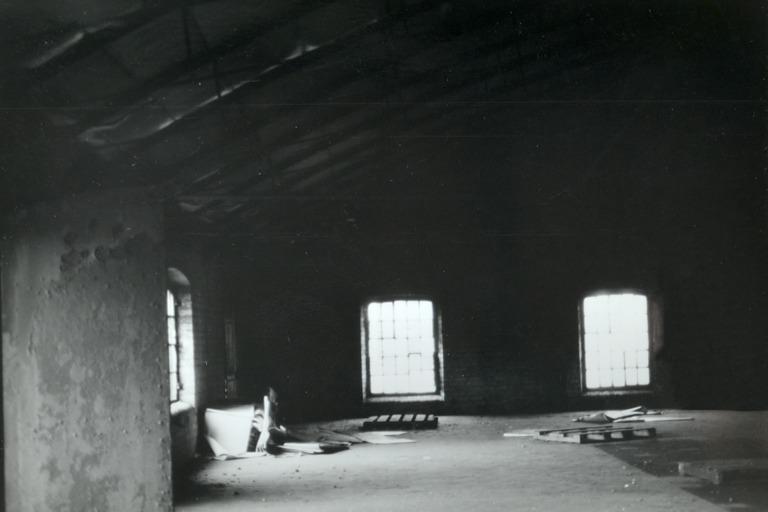 Photograph of Albert Dock Block E card