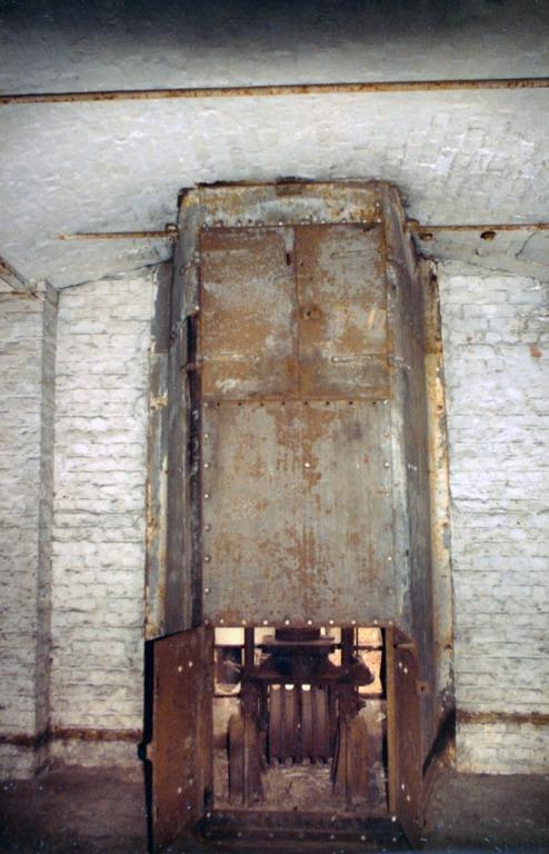 Photograph of Albert Dock Block C card
