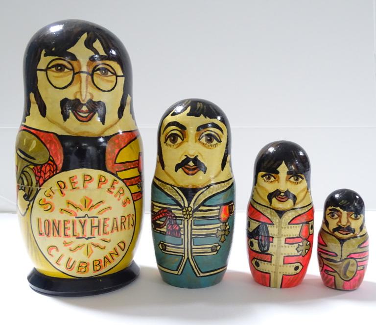 The Beatles Russian dolls set card