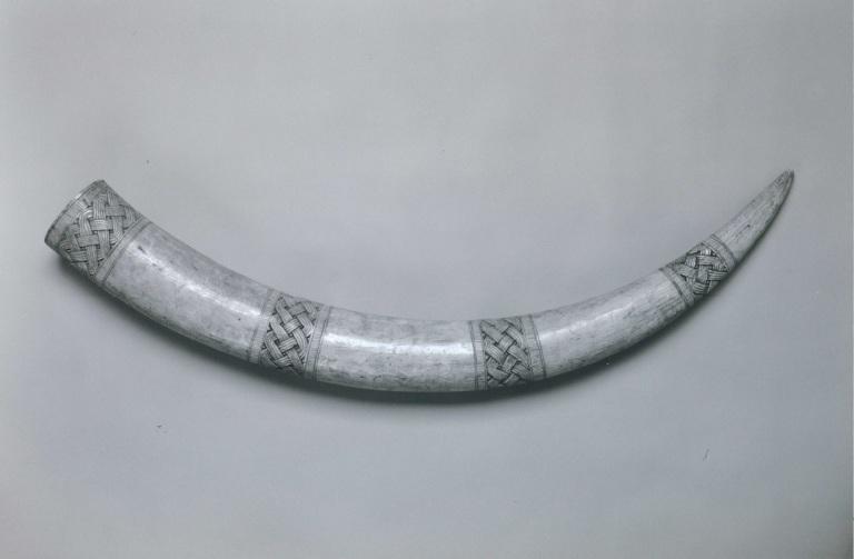 Altar Tusk card