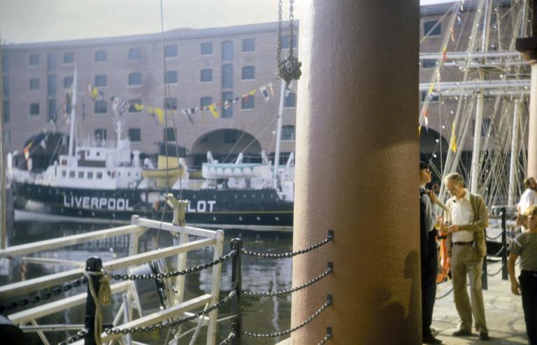 Photograph of Albert Dock, Liverpool, Block C card