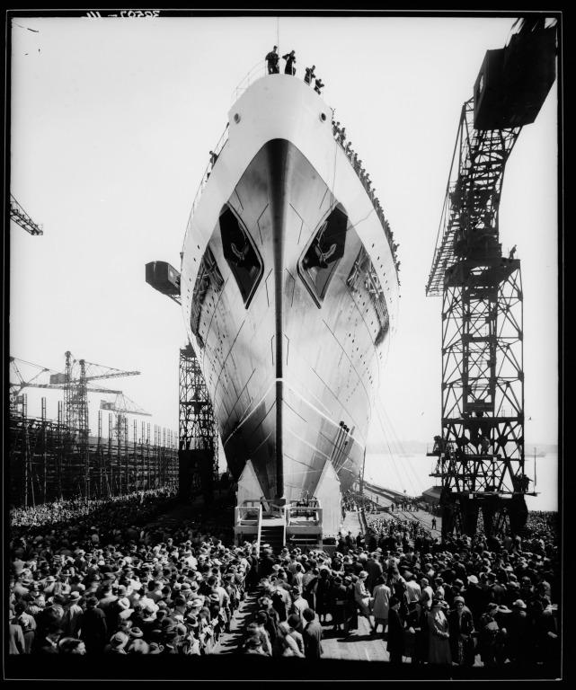 Photograph of the launch of Cunard liner, Mauretania II, Cammell Lairds, Birkenhead card