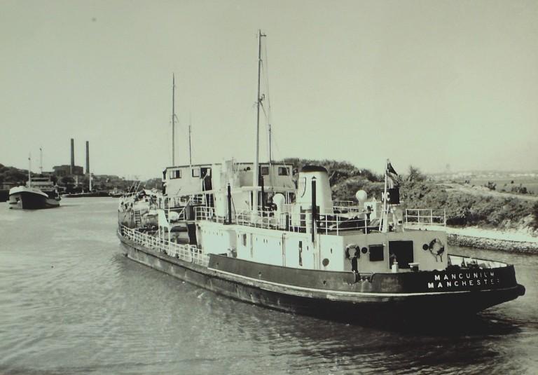 Photograph of Mancunian, Manchester Ship Canal Company card