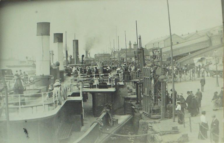 Photograph of Liverpool Landing Stage card
