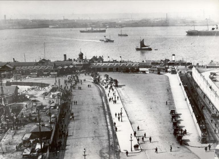 Photograph of Liverpool waterfront with floating roadway and horse trams card