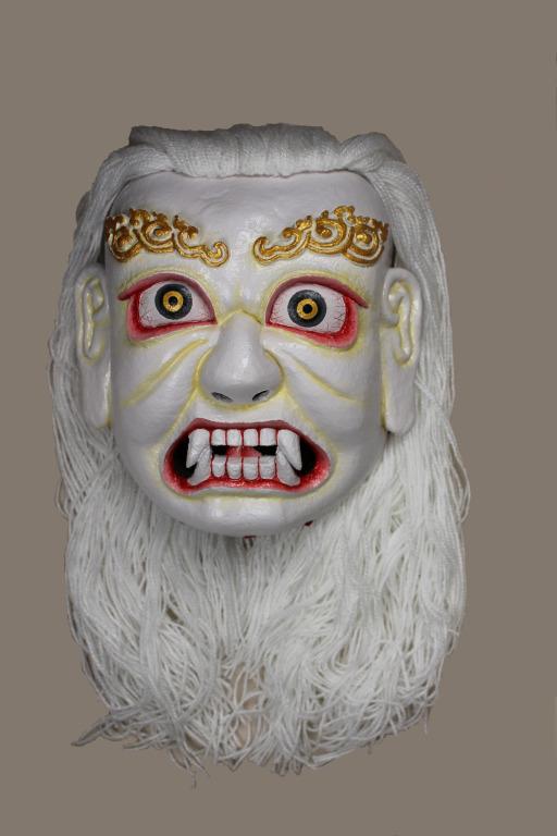 White Srin mo / demoness mask card