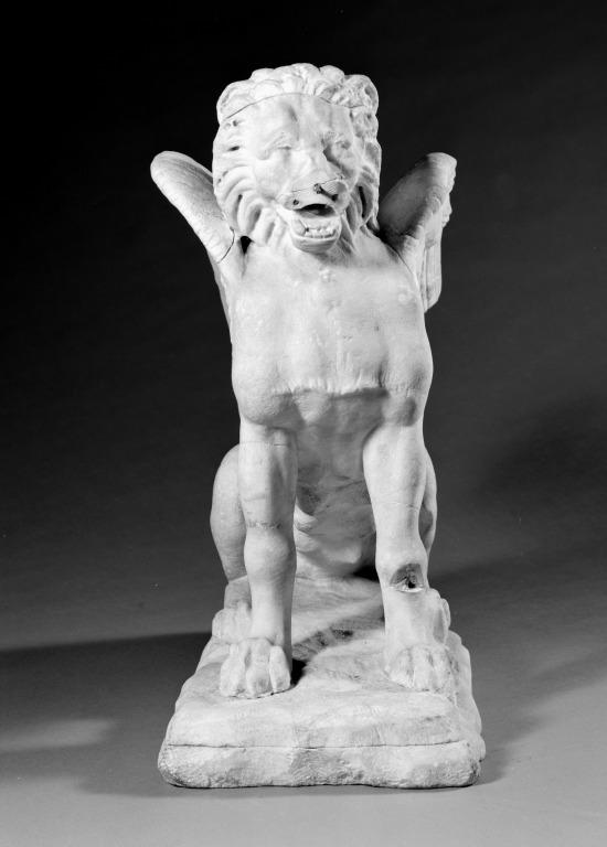 Winged Sphinx with lioness head card