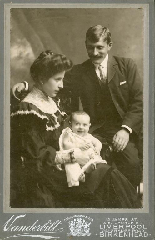 Elordieta family card