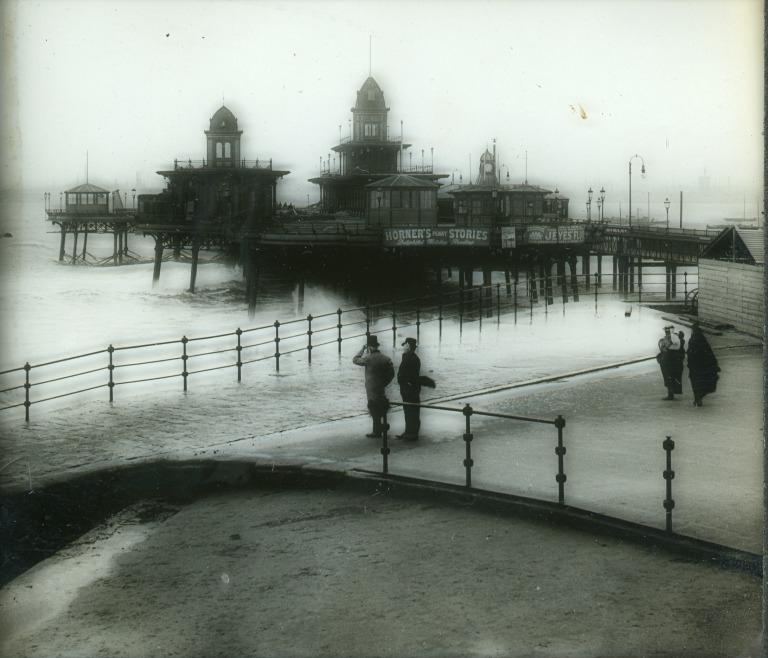 New Brighton Pier, 1900 | National Museums Liverpool