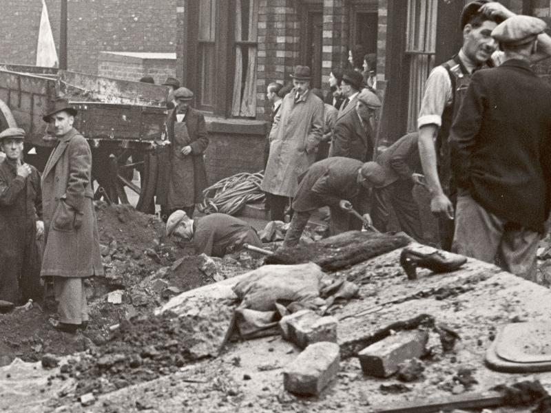 Remembering the Liverpool Blitz – how to capture and preserve your ...