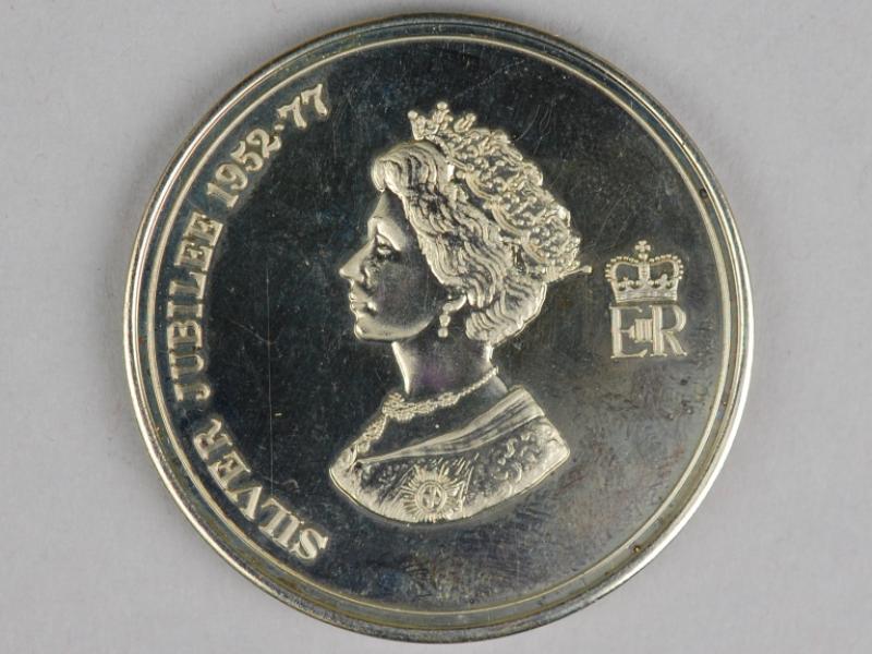 Commemorative Medal - HM Queen Elizabeth II Silver Jubilee, 1977
