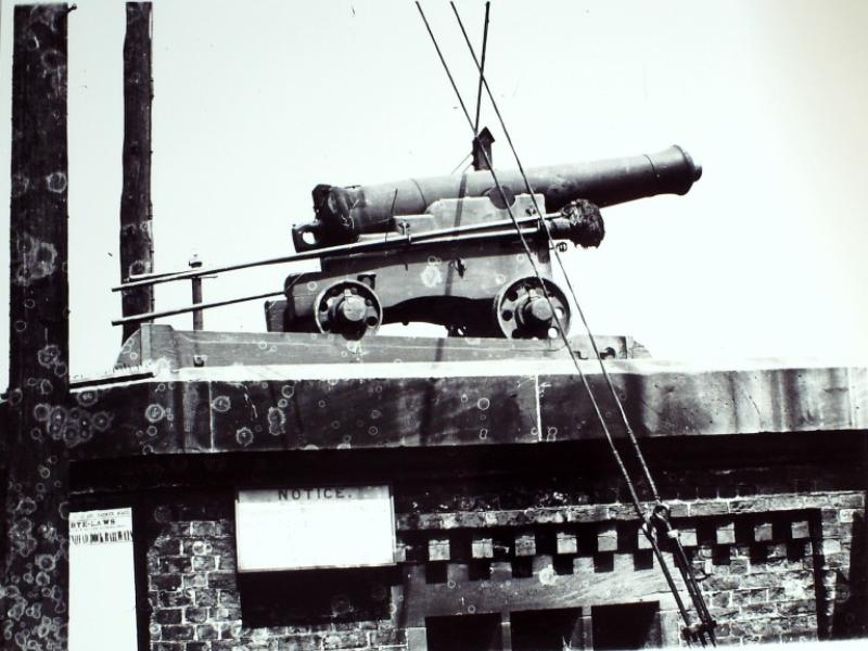 Photograph Of One O Clock Gun Birkenhead National Museums Liverpool